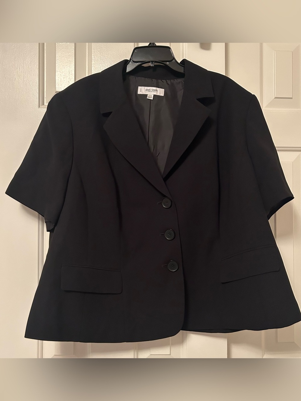 Jones Studio Black Notch Lapel Lined 3-Button Short Sleeve Blazer 24W Plus